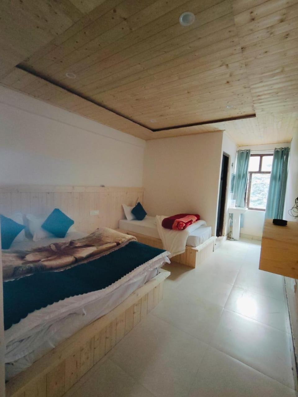 Hotel Geeta Badrinath Extérieur photo