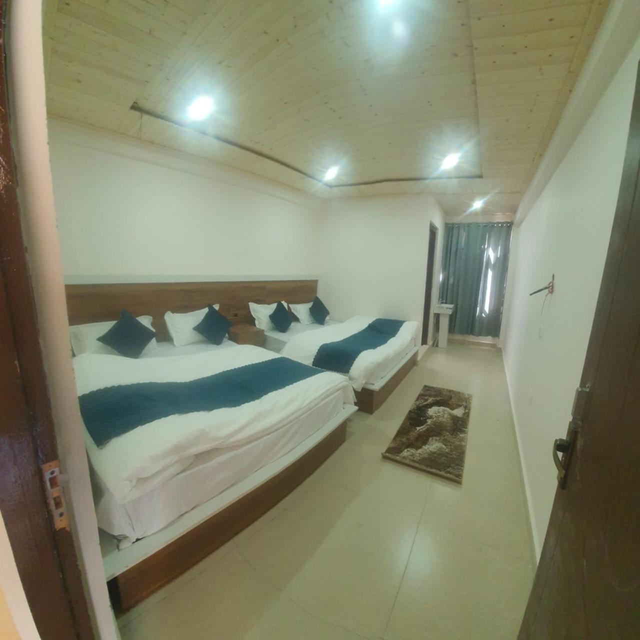 Hotel Geeta Badrinath Extérieur photo