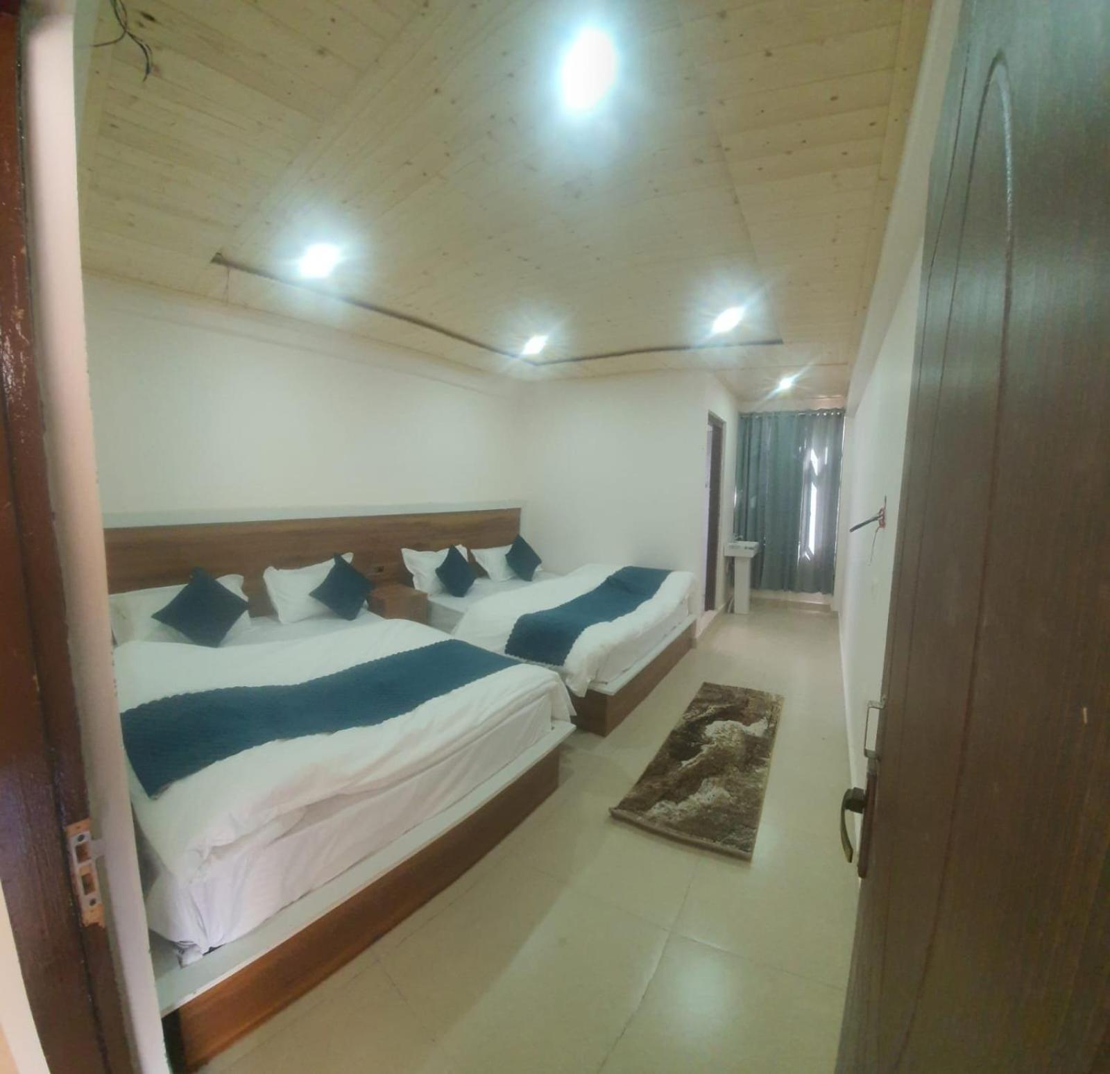 Hotel Geeta Badrinath Extérieur photo